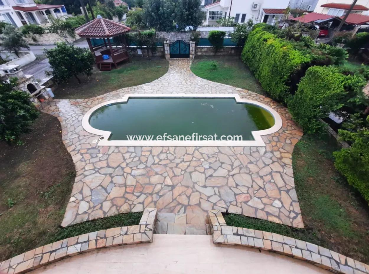 Dalyanda Müstakil 500 M2 Arsada 150 M2 4+1 Eşyalı Dubleks Yıllık Kiralık