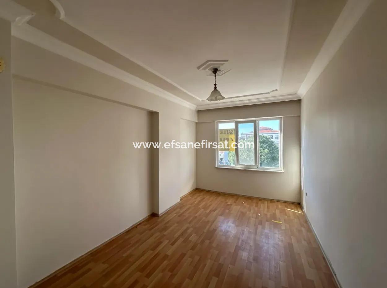 Bulvara Cephe 3+1 Kapalı Salon Ve Mutfak Daire Satılık