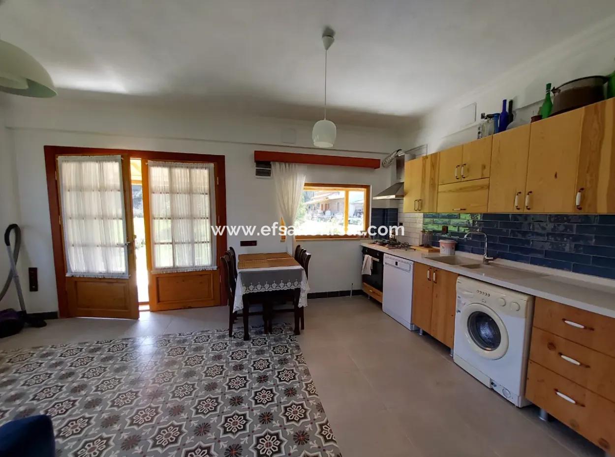 Muğla Köyceğiz Kavakarasında  2400 M2 Arsada 2 Adet 1+1  Daire Kiralık