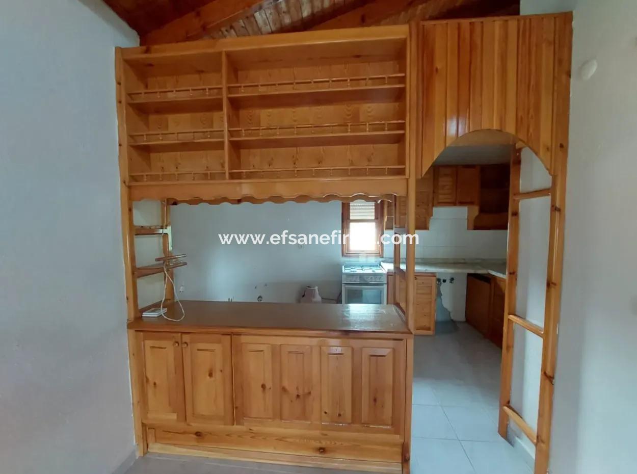 Muğla Dalyanda 500M2 Müstakil Arsada Eşyasız 4+2 Daireler Kiralık