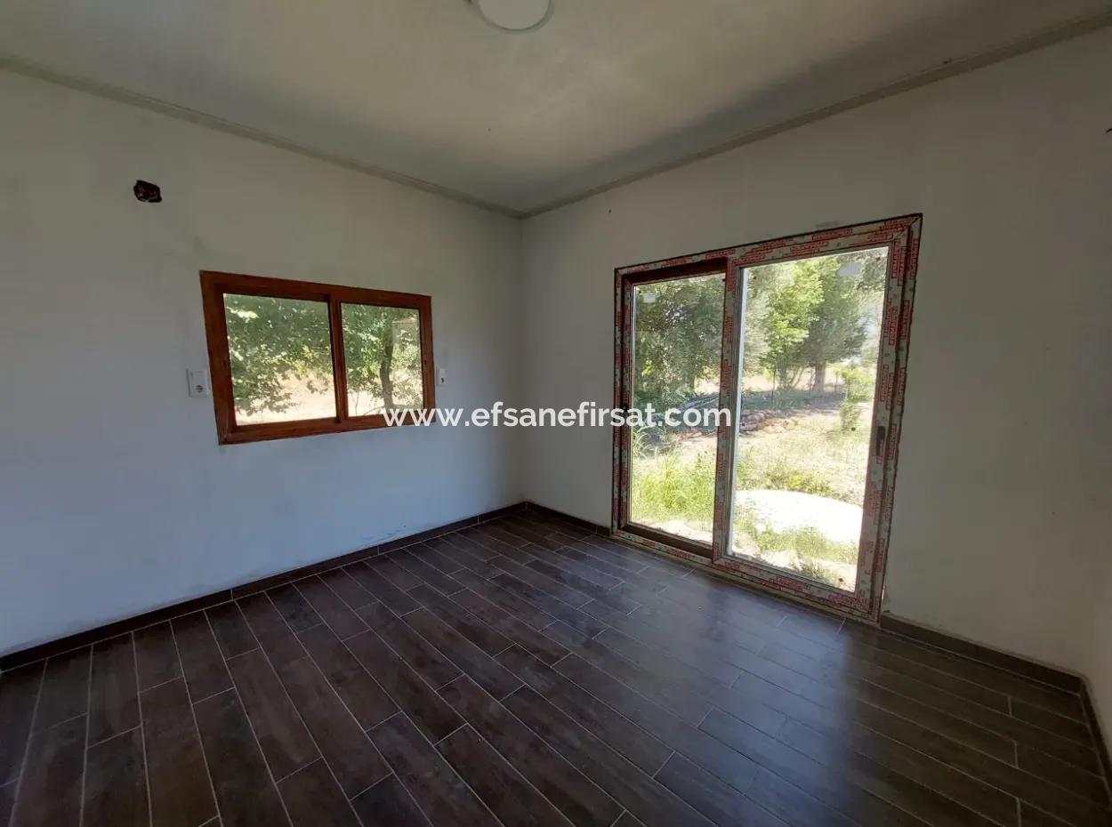 Muğla Dalyan Arıkbaşında 2+1 Eşyasız Kiralık Tek Katlı Müstakil Ev