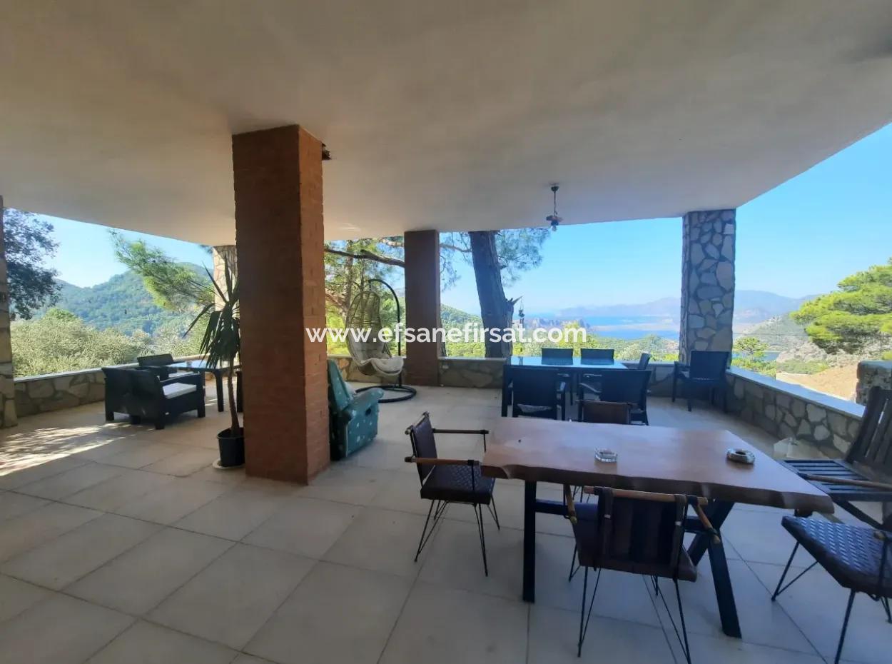 Muğla Dalyan Gökbelde Deniz Manzaralı, Yüzme Havuzlu, 1800 M2 Arazide 2+1  Eşyalı Taş Ev Kiralık