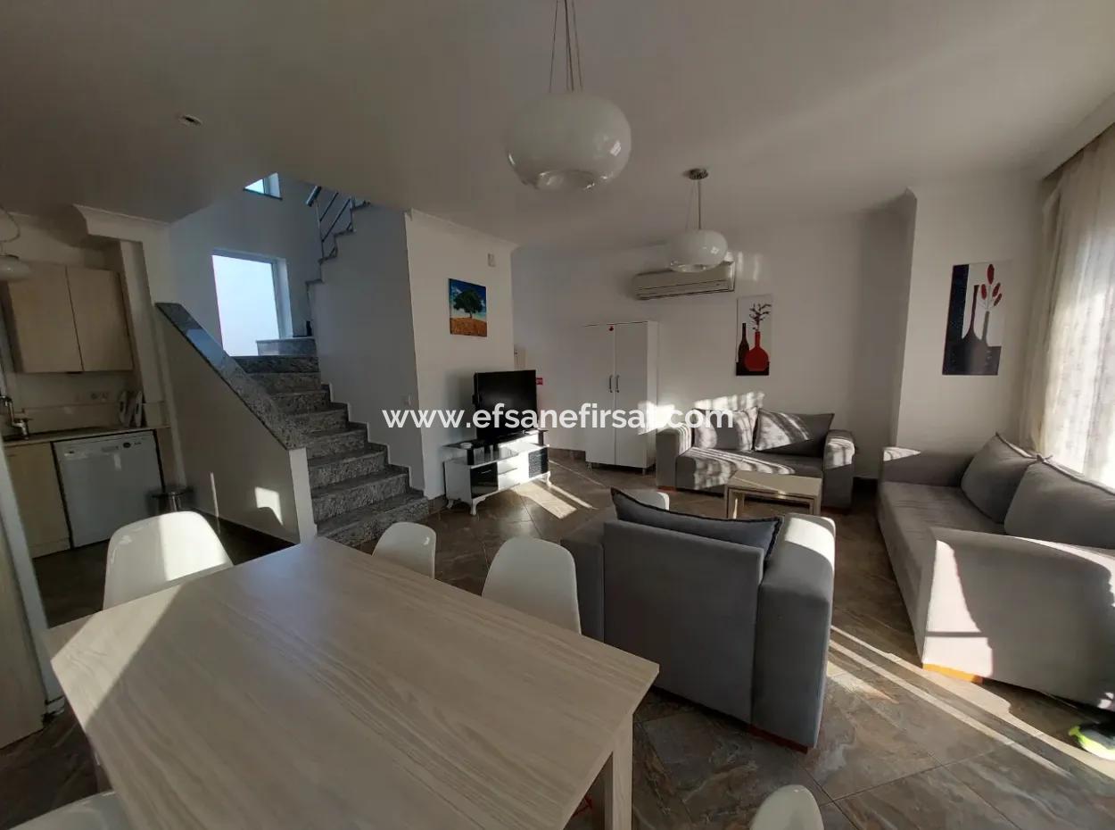 Muğla Dalyan Merkezde Yüzme Havuzlu 3+1 Fırsat Tripleks Satılık