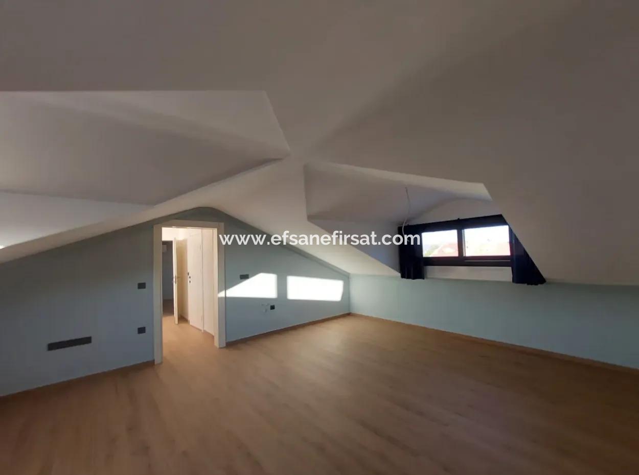 Muğla Dalyanda Sıfır 5+1 Lüks Tripleks Satılık