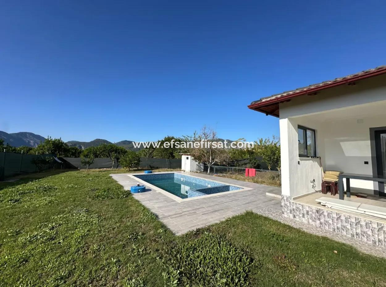Ortacada Müstakil Havuzlu Tek Katlı Ev Uzun Dönem Kiralık