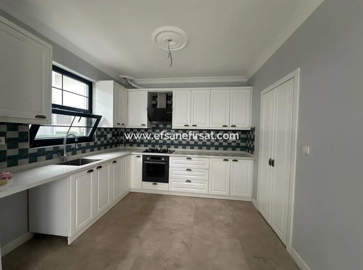 Ortacada 4+1 208 M2 Lüks Villalar Satılık