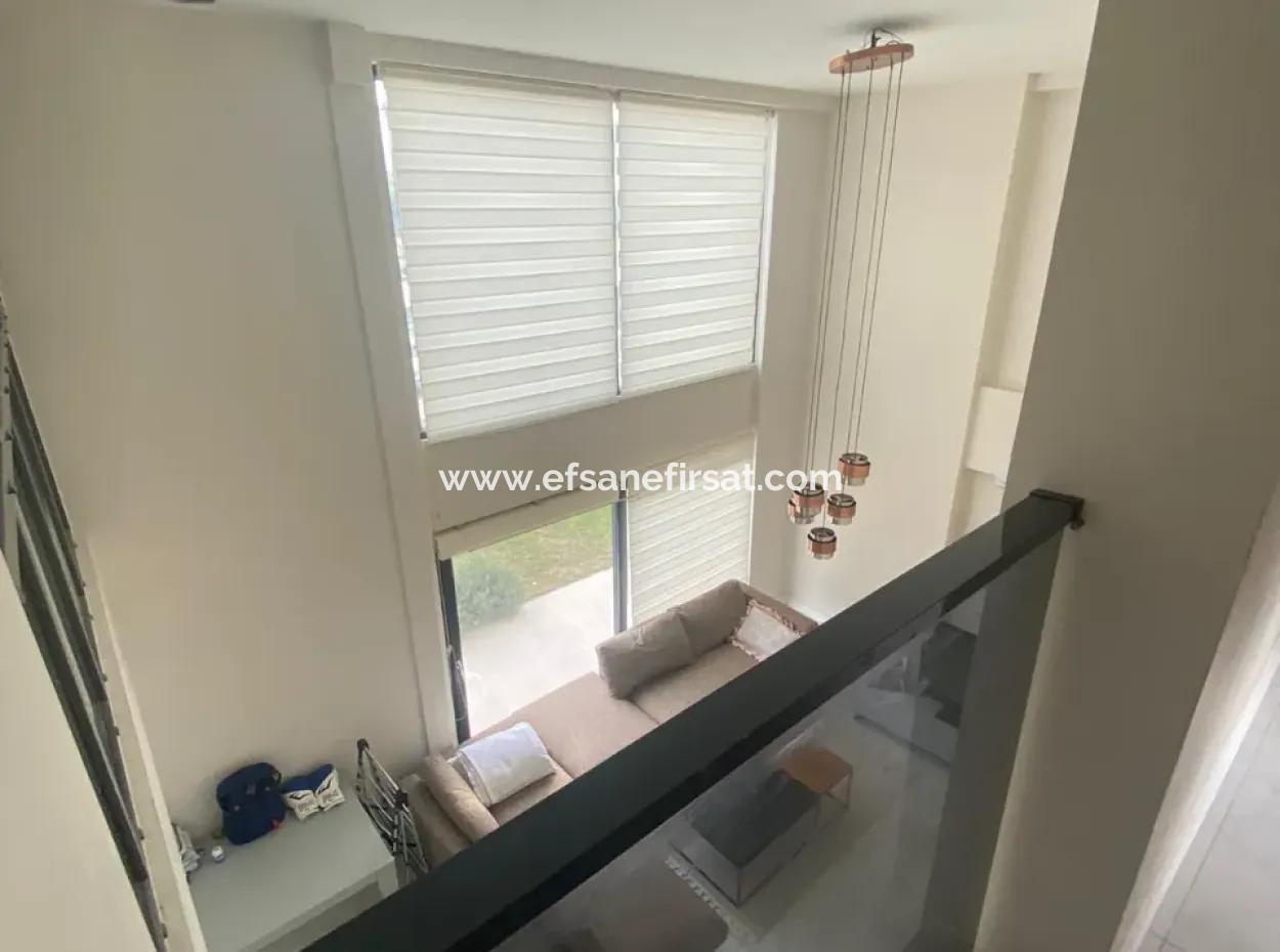 Ortaca Sarıgerme De 415 M2 Arsa İçerisinde, Eşyalı 4+1 Villa  Kiralık