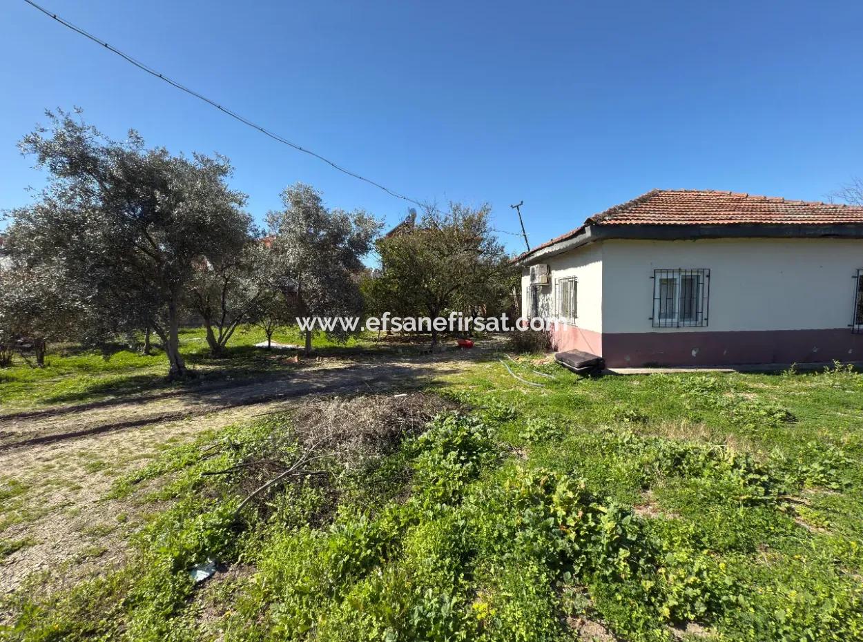 Ortaca Merkezde 862 M2 Net % 40/80  2 Kat  Konut İmarlı Arsa Satılık.