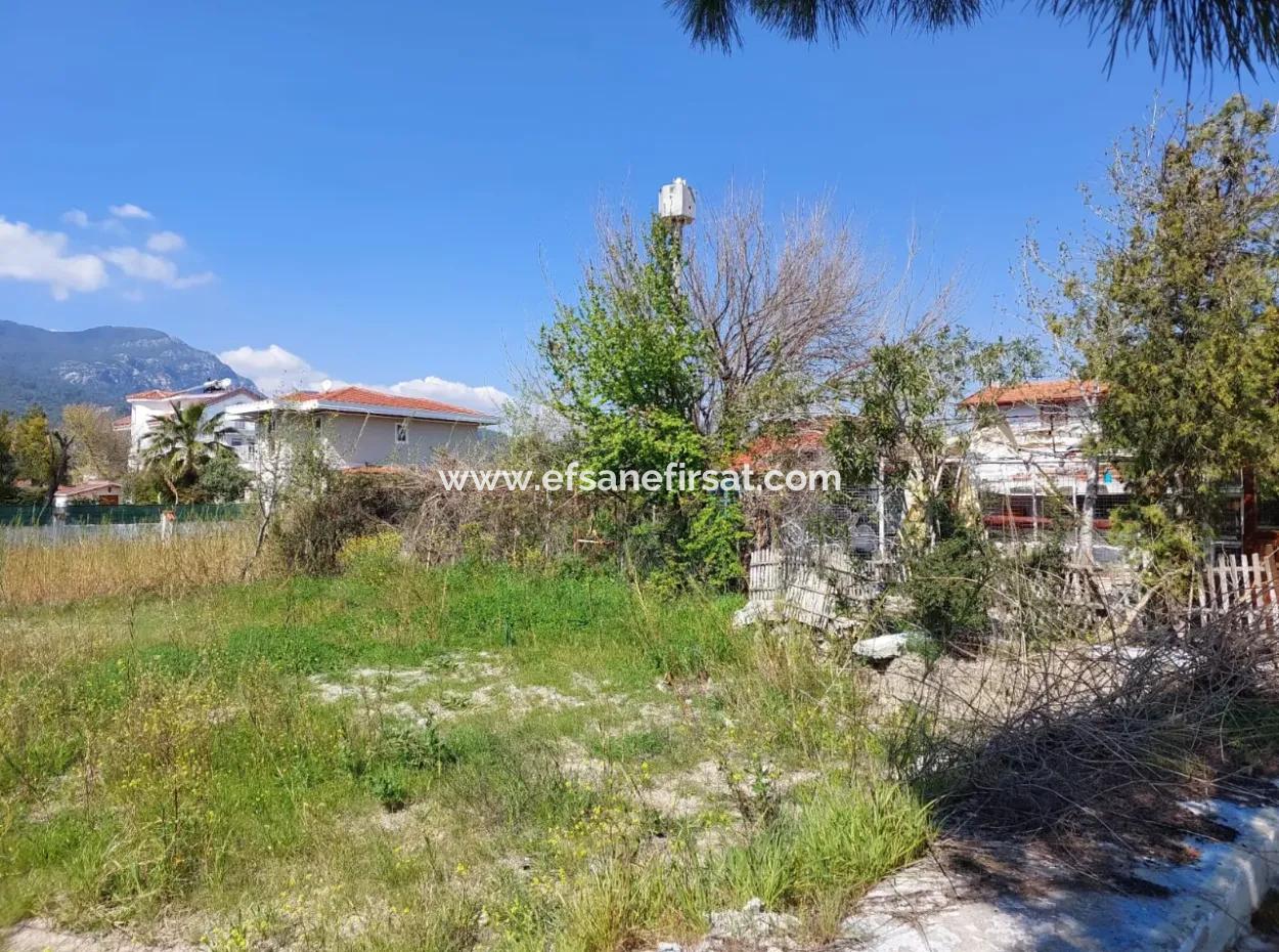Dalyan Gülpınarda İşlek Caddede 500 M2 Arsa Kiralık