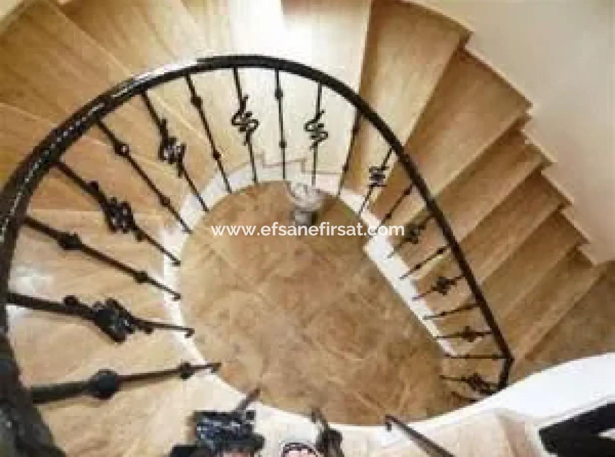 Muğla Dalyan’da Toplu Konut Ve Otel Yapımına Uygun 2.836 M², 15/30 İmarlı Arsa + Villa Satılık