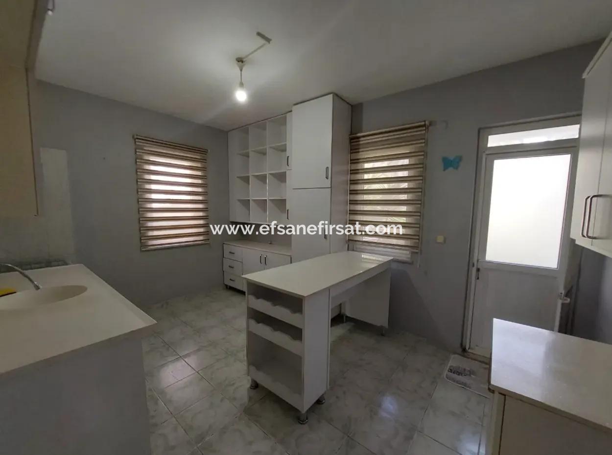 Muğla Dalyan  Merkezde 2+1 Eşyasız Giriş Kat Daire Kiralık