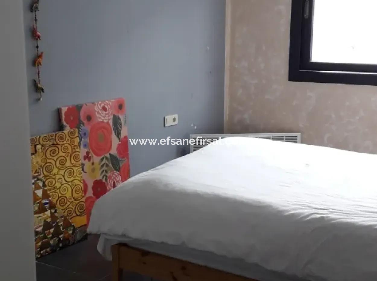 İzmir Çeşme Sakaryada  2+1 Satılık Veya Takas Daire.