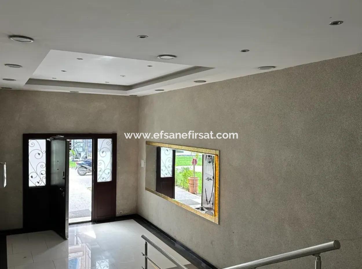 Rezidansta 3+1 Lüks Bulvara Cephe Daire Satılık