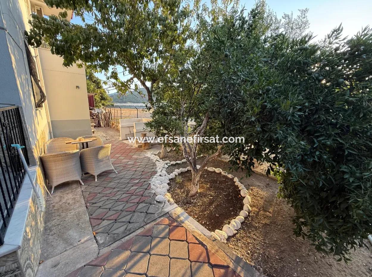 Ortacada Dalyan Yoluna Sıfır Müstakil 2,5 Katlı Bina Satılık.