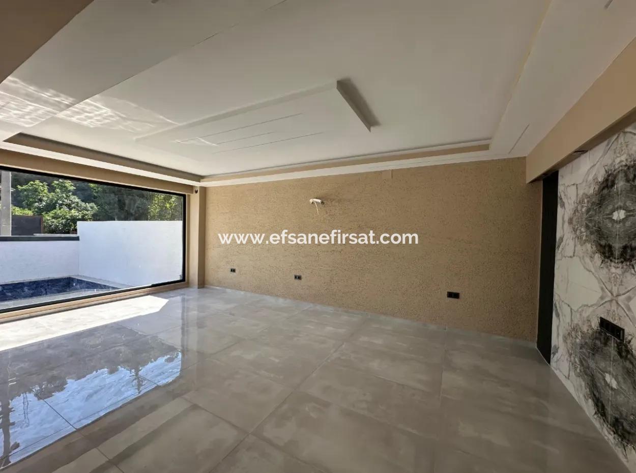 Dalyan Da 4+1 Müstakil Lüks Villa Satılık
