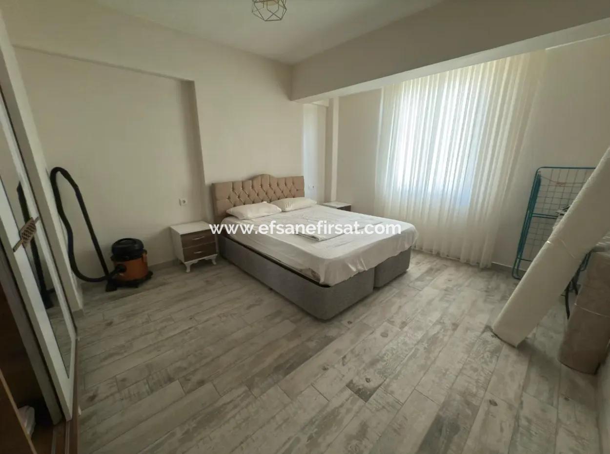 Ortaca Çarşı Merkezde Eşyalı 1+1 Geniş Daire Kiralık.