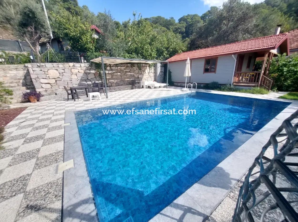 Muğla Ortaca Gökbel  Doga İçinde  Yüzme Havuzlu 1+1 Ahşap Eşyalı Bungalov Kiralık