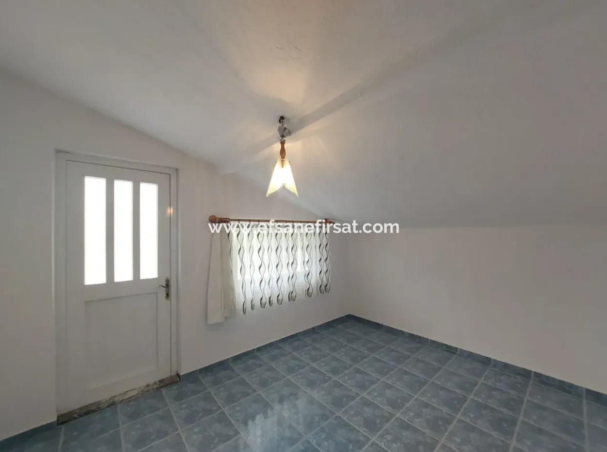 Muğla Ortaca Kemaliye De Geniş Ve Ferah  2+1 Çatı Katı  Daire Eşyasız Kiralık