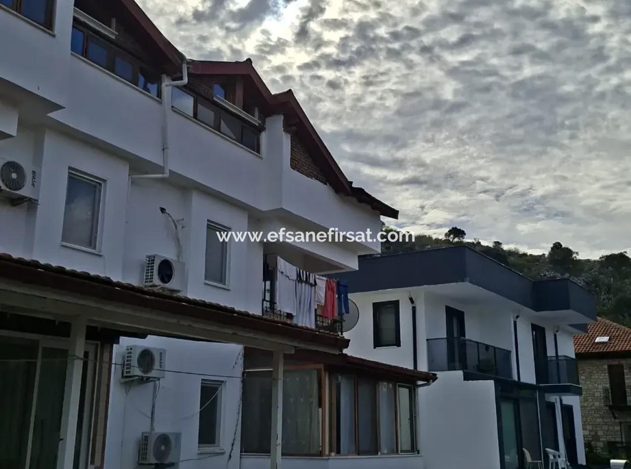 Muğla Ortaca Dalyan 1+1  Eşyasız Yüzme Havuzlu Çatı Katı Daire Yıllık Kiralık