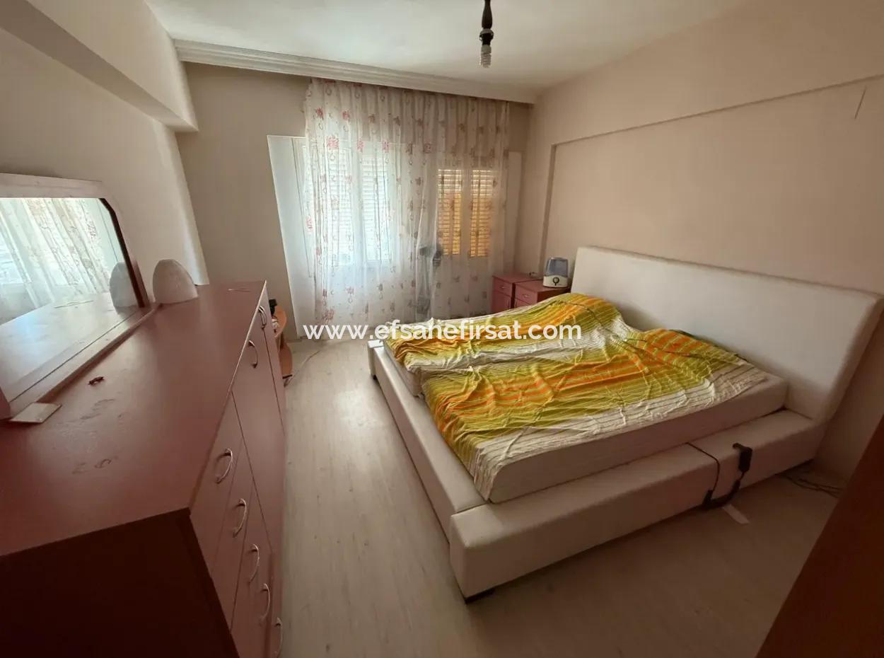 Ortaca Merkezde 3+1 160M2 Kapalı Mutfak Daire Satılık.