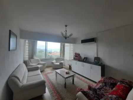 Köyceğiz Zeytinalanında 1700 M2 Arsada 200 M2 Göl Manzaralı Villa Satılık