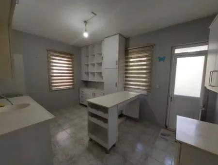 Muğla Dalyan  Merkezde 2+1 Eşyasız Giriş Kat Daire Kiralık