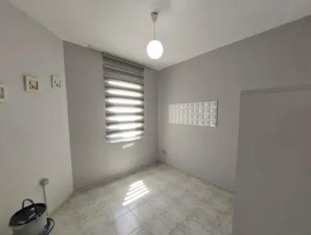 Muğla Dalyan  Merkezde 2+1 Eşyasız Giriş Kat Daire Kiralık