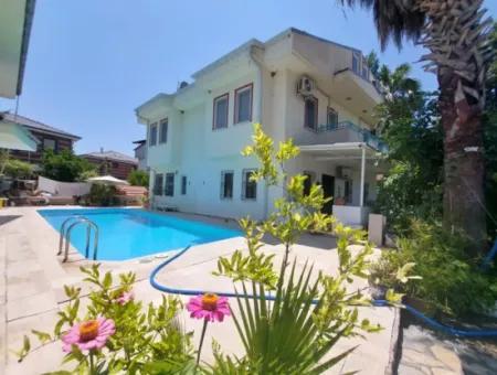 Mugla Dalyanda Yüzme Havuzlu 70M2, 2 + 1, Eşyalı Giriş Kat Daire Satılık