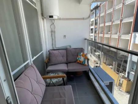 Ortacada Merkezi Konumda Eşyasız 1+1 Geniş Daire Kiralık.