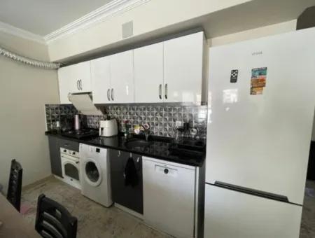 Ortacada Merkezi Konumda Eşyasız 1+1 Geniş Daire Kiralık.