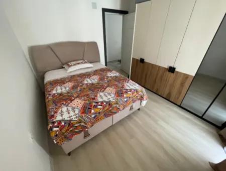 Ortacada Merkezi Konumda Eşyasız 1+1 Geniş Daire Kiralık.