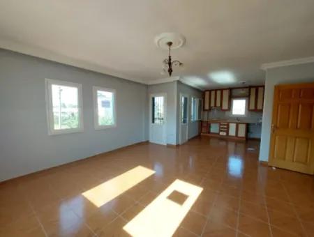 Dalyan’da 130 M², 3+1 Eşyasız Bahçeli 2 Daireden Üst Kat Daire Kiralık