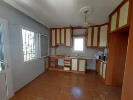Dalyan’da 130 M², 3+1 Eşyasız Bahçeli 2 Daireden Üst Kat Daire Kiralık