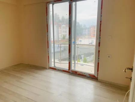 Dalamanda Kiralık Yüzme Havuzlu Sıfır Daire