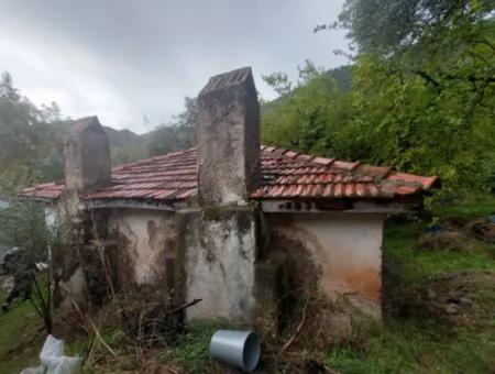Muğla Fethiye İnlice’de Doğa İçinde Satılık Tapulu Köy Evi