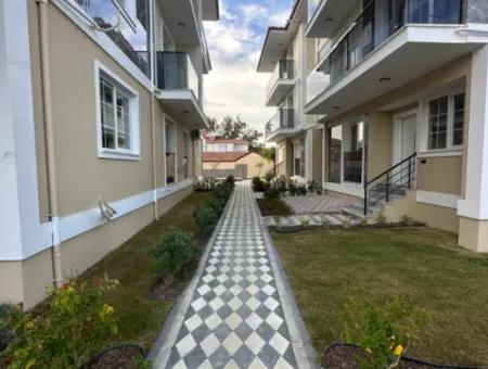 Ortaca Cumhuriyet De 2+1 Sıfır Havuzlu Daire Satılık